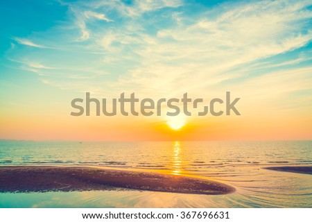 Beautiful sunset on the sea at twilight times - Vintage Filter