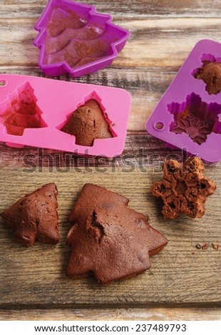 Chocolate cookies in silicone molds