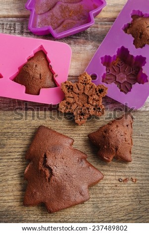 Chocolate cookies in silicone molds