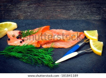 smoked salmon with dill and lemon