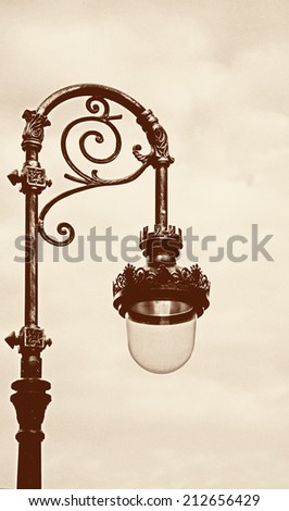 Old lamp for street lighting .