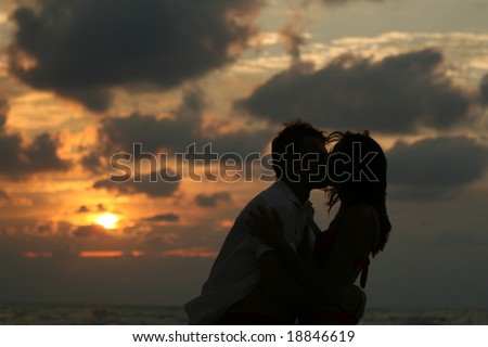 kissing images of couples. Romantic Anime Couples Kissing