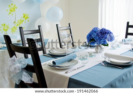Blue White Hydrangea Table Setting