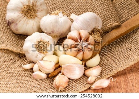 garlic bulb and garlic cloves