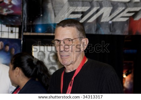 SAN DIEGO - JULY 26: Actor Leonard Nimoy at a booth, on day 4 of the 2009 Comic-Con International Convention on July 26, 2009 in San Diego, California.