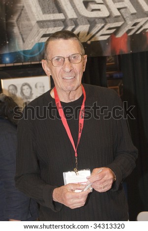 SAN DIEGO - JULY 26: Actor Leonard Nimoy poses at a booth, on day 4 of the 2009 Comic-Con International Convention on July 26, 2009 in San Diego, California.