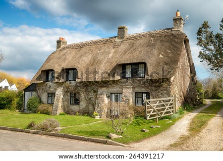 Beautiful thatched cottage at Corfe castle village on the Purbeck Hills in Dorset