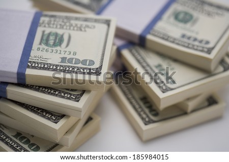 bundle of one hundred dollar notes