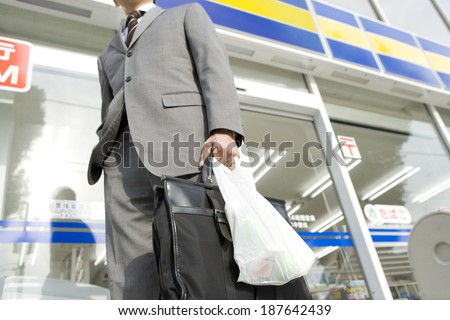 man who did some shopping at convenience store