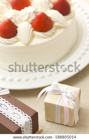 Strawberry fancy cake and gifts