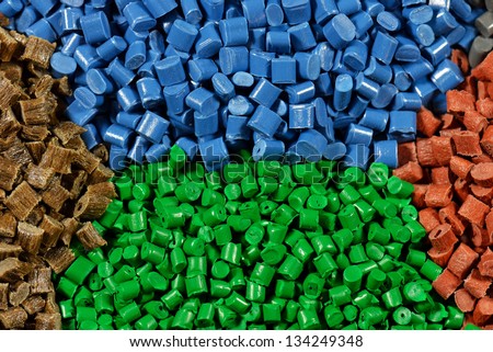 tinted plastic pellets for injection moulding process