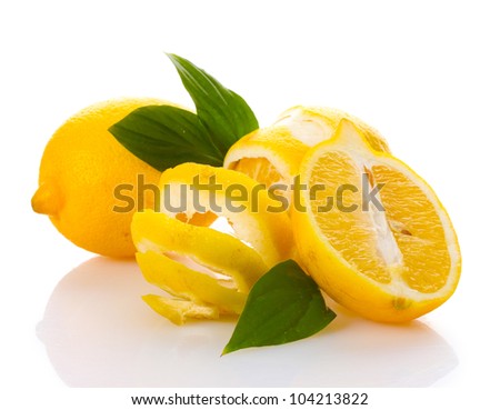 lemons with leaves