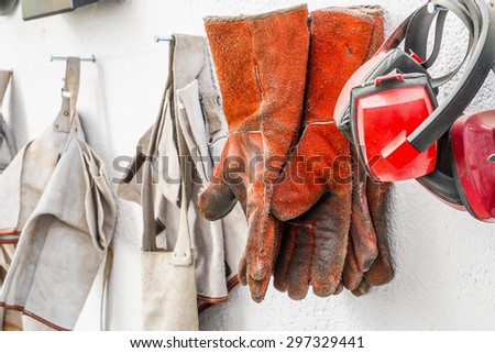Protective clothing for welding, helmet and gloves