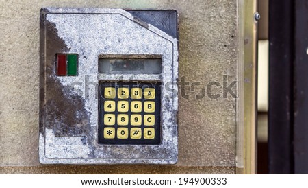 Old keypad and access card reader