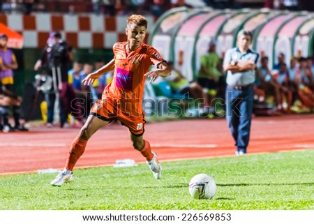 SISAKET THAILAND-OCTOBER 22: Jakkapong Somboon of Sisaket FC. in action during Thai Premier League between Sisaket FC and Air Force Central FC at Sri Nakhon Lamduan Stadium on October 22,2014,Thailand