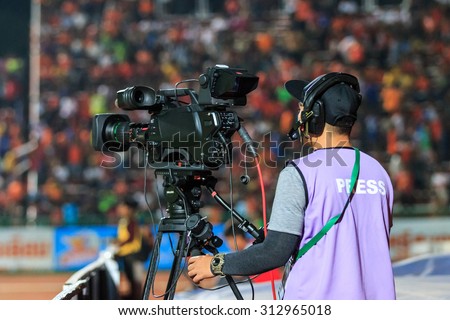 SISAKET THAILAND-APRIL 4: Cameraman during Thai Premier League match between Sisaket FC and Thai Port FC at Sri Nakhon Lamduan Stadium on April 4,2015,Thailand
