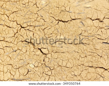 The broken soil texture