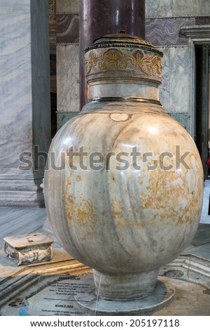 ISTANBUL - MAY 01, 2014: Interior Hagia Sophia, Aya Sofya museum in Istanbul. Hagia Sophia is a former Orthodox basilica, later a mosque and now a museum on May 01, 2014 in Istanbul, Turkey.