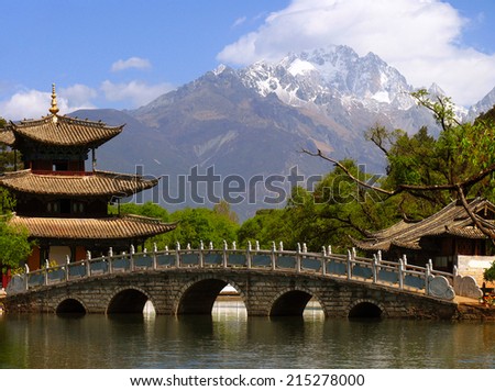 Black Dragon Pool and Jade Dragon Snow mountain (Yulongxui Shan) in Lijiang, Yunnan province of China