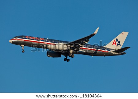 NEW YORK - MARCH 20:Boeing 737 American Airline approaching JFK in New York, USA on March 20, 2012. American Airline is on of the oldest American airlines and one of the biggest in the world