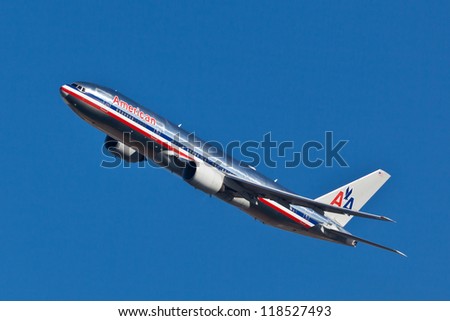 NEW YORK - OCT. 8:Boeing 737 American Airline climb after take off from JFK in New York,USA on October 8, 2012.American Airline is on of the oldest and the biggest American airlines in the world