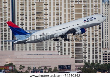 LAS VEGAS - NOVEMBER 12: Boeing 767 Delta Air Lines taking of from McCarran Airport located in Las Vegas, USA on November 12, 2010. 767 is the most popular long range plane used by commercial airlines
