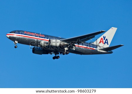 NEW YORK - MARCH 16:Boeing 767 American Airline approaching JFK in New York, USA on March 16, 2012. American Airline is on of the oldest American airlines and one of the biggest in the world