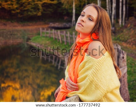 Autumn fashion / Beautiful young women in autumn