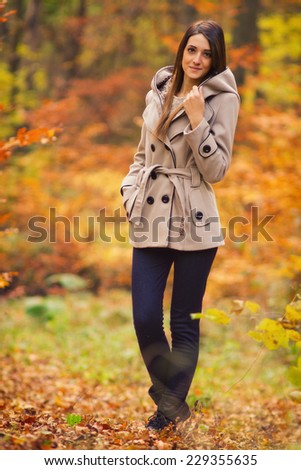 Autumn fashion / Young women in the autumn forest