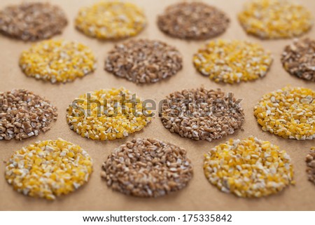 corn grits and  wheat, circles