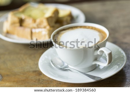 breakfast,Cup of coffee and toast