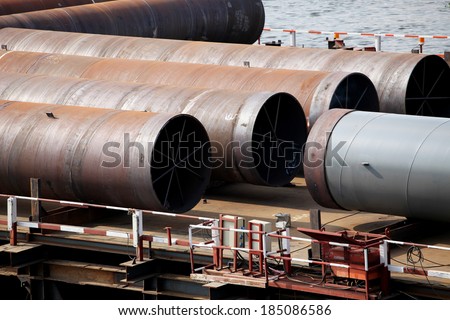 Steel pipe pile foundation for bridge construction