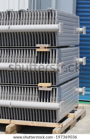 Heat radiator for high voltage transformer