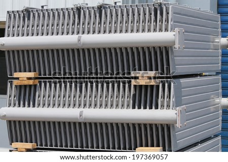 Heat radiator for high voltage transformer