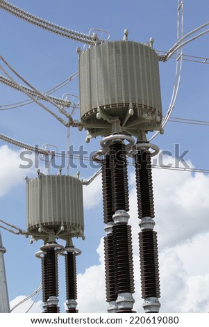 Extra high voltage switchgear and its equipment.