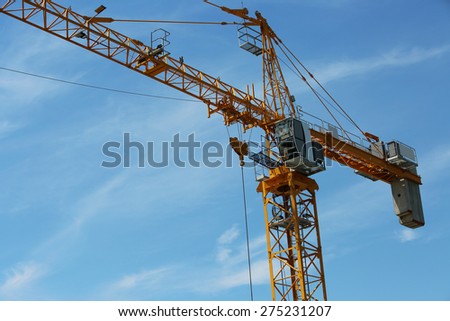 Lifting crane used at site of Concrete bridge across Chaophraya river under-construction