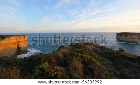 Rising cliffs at Great Ocean Road