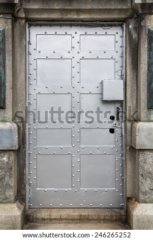 heavy metal silver door