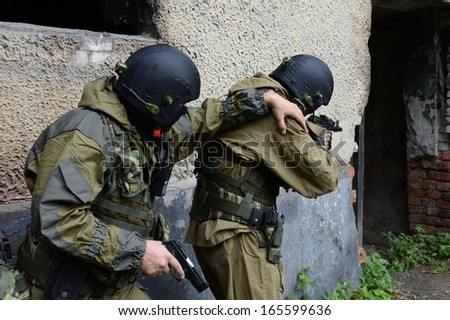 MOSCOW, RUSSIA - SEPTEMBER 16:special-purpose Units of the army and police are designed for special events with the use of special tactics and tools. Training fighters 16 September 2013 in Moscow