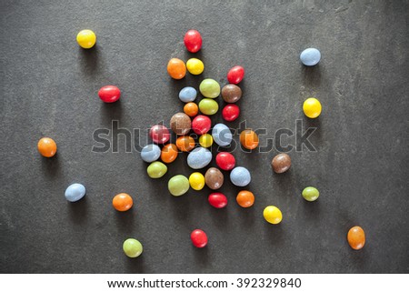 [Obrazek: stock-photo-colorful-candy-on-a-dark-sto...329840.jpg]
