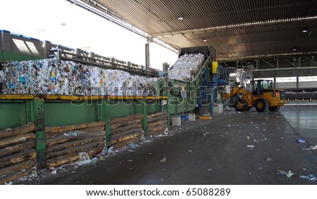 Paper and pulp mill. In this plant all the fibrous raw material is produced by two deâ??inking plants that recycle waste paper. 50% of all the plantâ??s energy requirements  is produced autonomously.