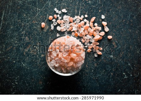 Himalayan salt in bowl on kitchen table