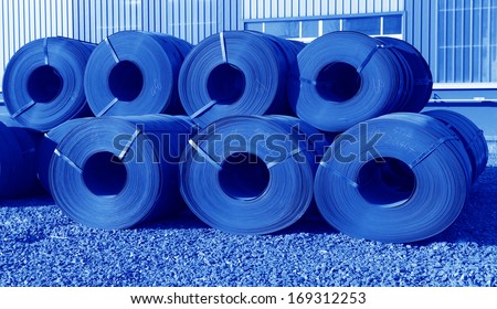 Well-organized hot rolled strip in the factory