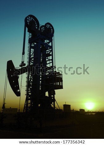 Is operation of tower pumping unit under the setting sun