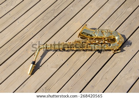 The saxophone in the wood