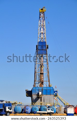 Land rig during the drilling operation