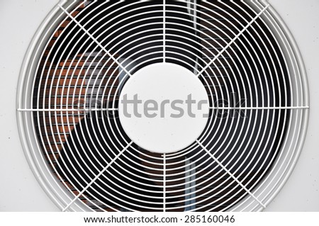 The fan of the AC compressor