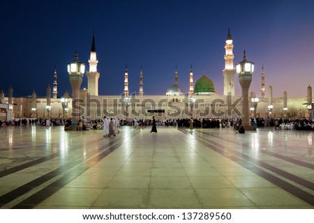 Green Dome at Nabawi Green Dome at Nabawi