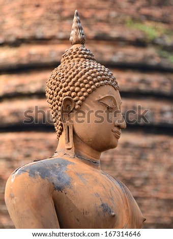 metal buddha statue