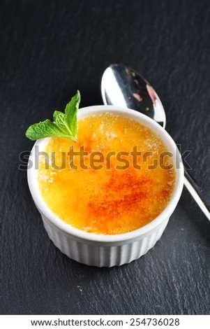 Creme brulee.French vanilla cream dessert with caramelised sugar on top.